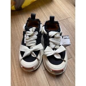 Smilerepublic Sneakers EU 37 Black White Frayed Canvas Platform Lace Up